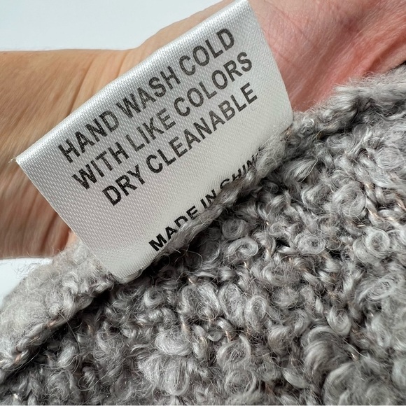 Anna Quan Turtleneck Open Back Wool Sweater - Picture 6 of 16